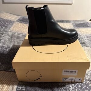 Soda Black Ankle Boots